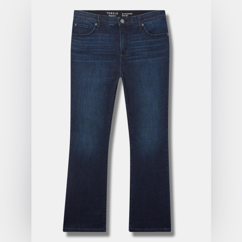 Torrid sky high kick boot super soft jeans dark wash women’s size 16 tall